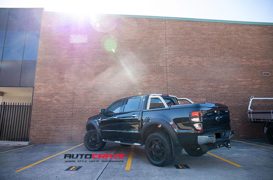 FORD RANGER MO977 BLACK OUT